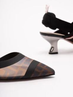 FENDI Décolleté Slingback 'Colibrì' -Negozio Di Abbigliamento Femminile 07e1ee3b c7f3 4bac b318 b78ac4ca9982