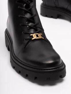 Tod's Stivali Da Combattimento -Negozio Di Abbigliamento Femminile 0a1da457 00b0 4874 8aca 83f8cacb14af