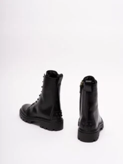 Tod's Stivali Da Combattimento -Negozio Di Abbigliamento Femminile 0a3a0b2f 5db3 40f3 b15f 116bb7a8d02a