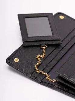 Prada Portafoglio Pelle Saffiano Grande 10 Prada Portafoglio Pelle Saffiano Grande -Negozio Di Abbigliamento Femminile 0f9dcb57 5eed 412c a45e 081d389d47c2