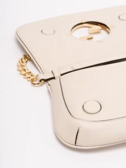 Borsa A Spalla `Gucci Blondie` -Negozio Di Abbigliamento Femminile 0fadb3f4 1a1b 4570 b592 2f568cfdbc18