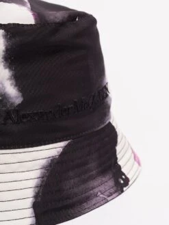 Alexander McQueen Cappello Da Pescatore 'Watercolor' 8 Alexander McQueen Cappello Da Pescatore 'Watercolor' -Negozio Di Abbigliamento Femminile 11f782e4 c23a 44af a43e b2e9be90cfeb