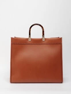 Shopping 'Fendi Sunshine' Grande 9 Shopping 'Fendi Sunshine' Grande -Negozio Di Abbigliamento Femminile 14cb5865 cd83 45e2 890d 8df6d5a6fa8f