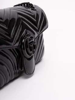 Gucci Borsa A Spalla "GG Marmont 2" 11 Gucci Borsa A Spalla "GG Marmont 2" -Negozio Di Abbigliamento Femminile 1518ed77 d17d 431c 91e4 4befdcb215d5