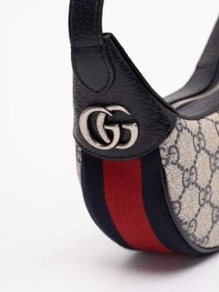 Gucci Mini Borsa "Ophidia GG" -Negozio Di Abbigliamento Femminile 1e76a8cd cce6 43ec 9ff3 07a893c45ef6
