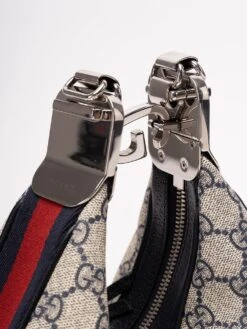 Borsa A Spalla Piccola "Gucci Attache" 10 Borsa A Spalla Piccola "Gucci Attache" -Negozio Di Abbigliamento Femminile 323a537c 0341 46a4 bbd6 7c3ef4c2ec9c