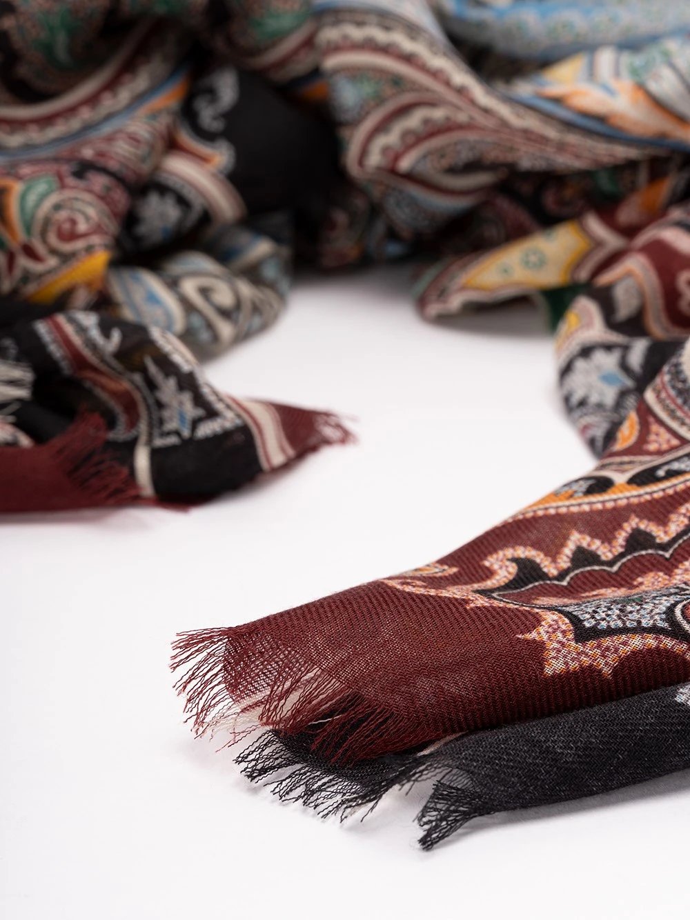 Etro Scialle 'Bombay' 4 Etro Scialle 'Bombay' - immagine 2