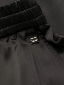 HERNO Casual Satin Pants 15 HERNO Casual Satin Pants -Negozio Di Abbigliamento Femminile 38ba2f16 3d98 4e65 b2dd a7bae0cb6d6a