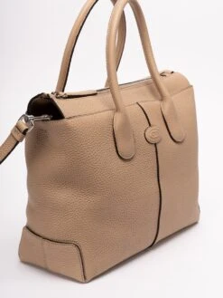 Tod's Borsa In Pelle Media 'Di' 9 Tod's Borsa In Pelle Media 'Di' -Negozio Di Abbigliamento Femminile 3bfd55a3 bd2d 4376 aad1 92a5c9a17601