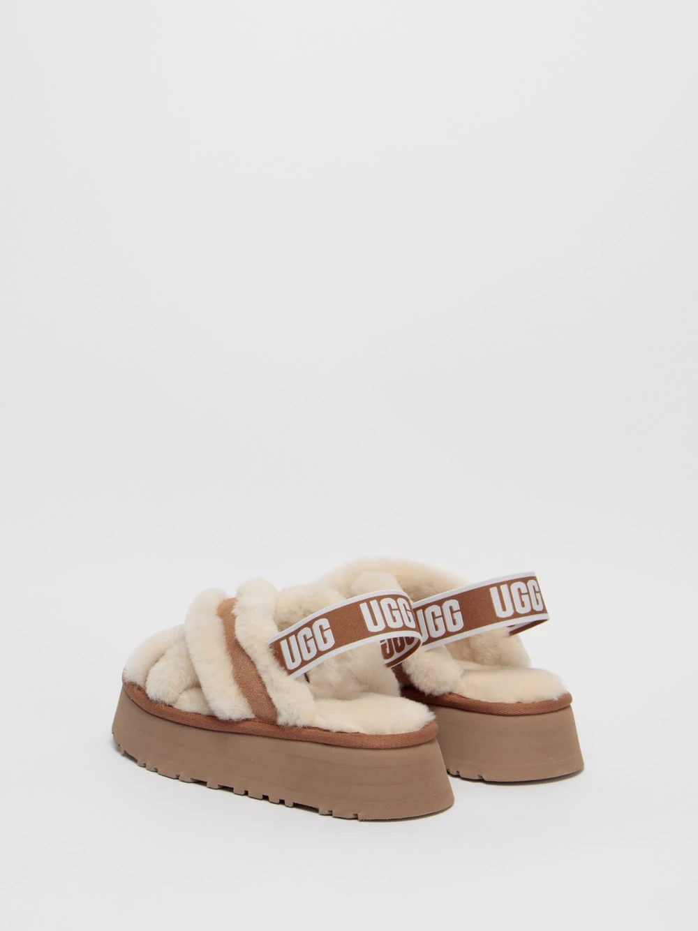 Ugg Slipper 'Disco Cross Slide' 5 Ugg Slipper 'Disco Cross Slide' - immagine 3