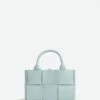 Bottega Veneta Candy Arco Tote' 2 Bottega Veneta Candy Arco Tote' -Negozio Di Abbigliamento Femminile 47974d50 e178 402b 9a0a c8caa53497f0
