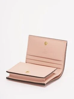 Gucci Portacarte 'Lion GG' Matelassè 9 Gucci Portacarte 'Lion GG' Matelassè -Negozio Di Abbigliamento Femminile 4b8d6916 5cc7 44f6 9e6f fd48e37c2df3