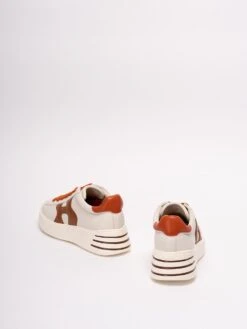 Sneaker In Pelle 'Hogan Rebel' -Negozio Di Abbigliamento Femminile 4ea89519 53e9 4546 afa9 b113ec97ce79