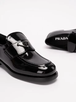 Prada Mocassino Vernice 12 Prada Mocassino Vernice -Negozio Di Abbigliamento Femminile 5073857a 08f6 4aa0 8f4b f5a48d5149eb