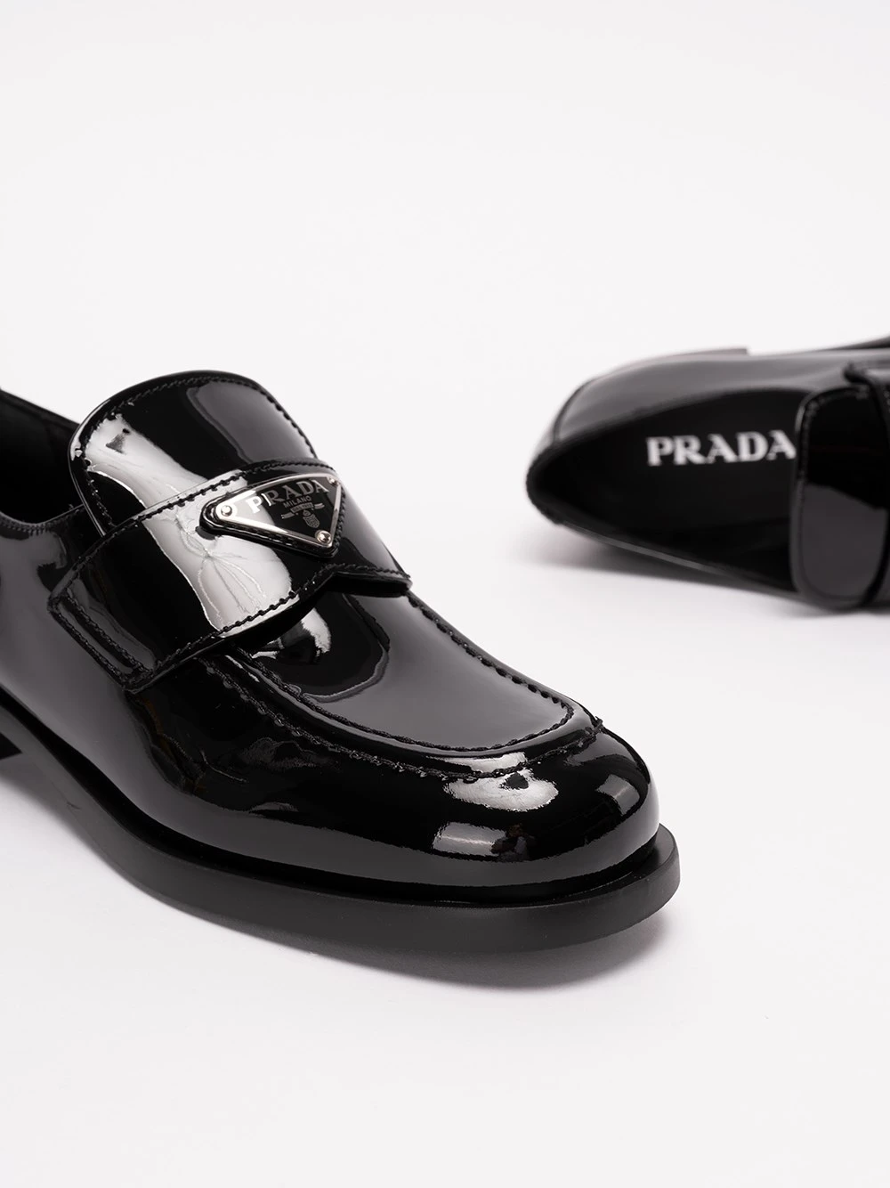 Prada Mocassino Vernice 7 Prada Mocassino Vernice - immagine 5