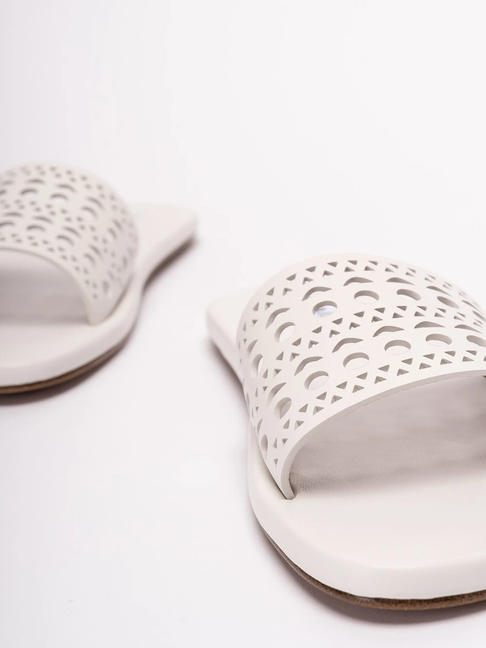 ALAIA Mules Flat 'Vienne' In Pelle 7 ALAIA Mules Flat 'Vienne' In Pelle - immagine 5