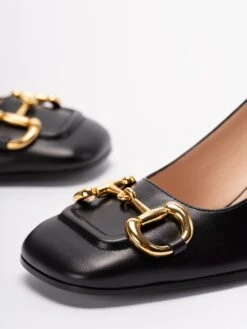 Gucci Décolleté Mid-heels Con Morsetto -Negozio Di Abbigliamento Femminile 5ebcb69b 85af 4caa 8871 a330a49f6b96