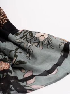 Negozio Di Abbigliamento Femminile -Negozio Di Abbigliamento Femminile 624ce45b 6e98 41f6 bb0c 07b5f08f3331