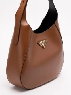 Prada Borsa A Spalla In Pelle Con Impunture -Negozio Di Abbigliamento Femminile 68974683 1271 4baf 9716 69297a11a68a