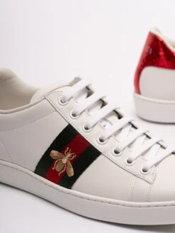 Gucci `Ace` Sneakers With Bee -Negozio Di Abbigliamento Femminile 7d09633c 6bed 416f 8d51 adda33765a86