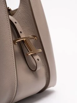 Tod's Shopping 'T Timeless' Mini In Pelle 11 Tod's Shopping 'T Timeless' Mini In Pelle -Negozio Di Abbigliamento Femminile 846dee7d 7c55 4f5d 90c3 ece38b1d3a44