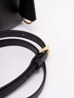 Prada Borsa Tote Piccola In Pelle Saffiano -Negozio Di Abbigliamento Femminile 85e96953 8764 43bf a5ba 79d560cf89c1