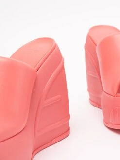 FENDI Slide Nappa Platform -Negozio Di Abbigliamento Femminile 89cc44de 7694 4243 9078 fd0973befdf0