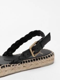 'ONOREVOLE AL SALAME/103' 12 'ONOREVOLE AL SALAME/103' -Negozio Di Abbigliamento Femminile 8f689c58 7741 4bda 85a7 3ebac56ab0d0