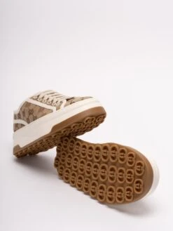 Gucci Sneaker In Tessuto 'GG' -Negozio Di Abbigliamento Femminile 90936bd6 6e1d 4eec ae58 7b7e7fe59989