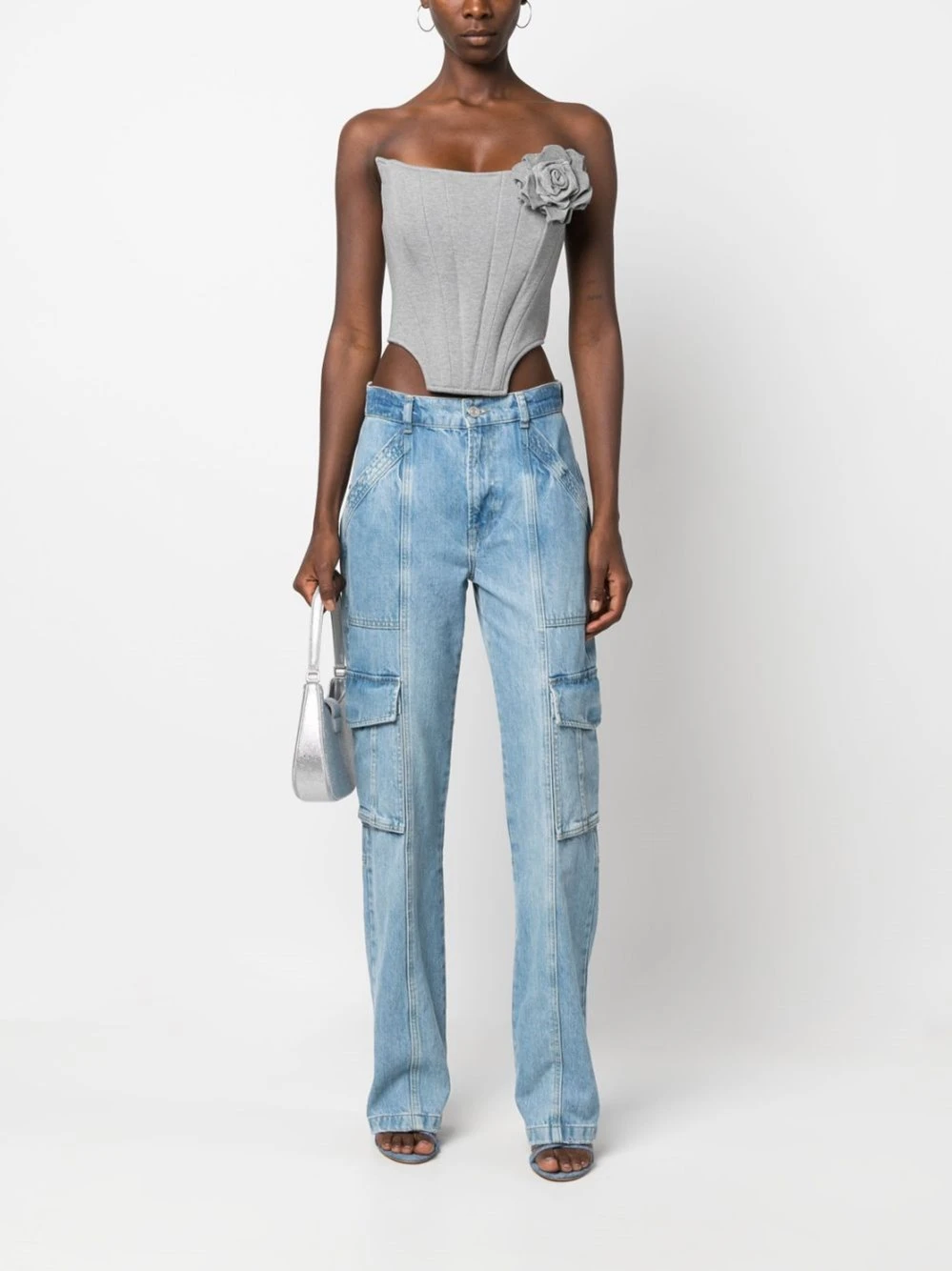 Top Bustier Con Dettaglio Fiore 3D 4 Top Bustier Con Dettaglio Fiore 3D - immagine 2