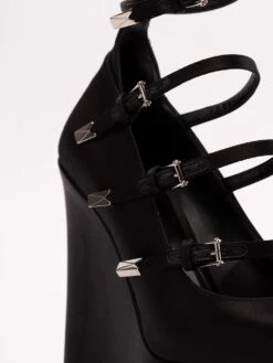 Versace Décolleté 'Tempest' -Negozio Di Abbigliamento Femminile 98b5b1de 76d9 40fd a9a1 3ce111bd5db1