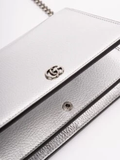 Gucci Portafoglio Con Catena 'Petite Marmont' 10 Gucci Portafoglio Con Catena 'Petite Marmont' -Negozio Di Abbigliamento Femminile a4504176 345f 4faa a7f0 56d597f9c5ad