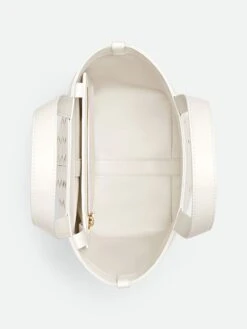 Bottega Veneta 'Flip Flap' Piccola -Negozio Di Abbigliamento Femminile a53562e5 b37d 45bc 8ef6 56aee308ef3b