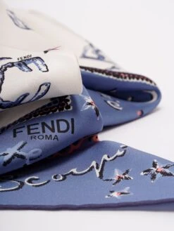 Foulard 'Fendi Bermuday' 6 Foulard 'Fendi Bermuday' -Negozio Di Abbigliamento Femminile ac39838b 188a 47d6 95d1 c341f90a6717