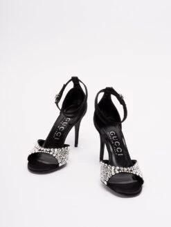 Gucci Sandali In Tessuto 8 Gucci Sandali In Tessuto -Negozio Di Abbigliamento Femminile b890d530 fa94 4880 8c12 11eaa12c7817