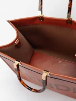 Shopping 'Fendi Sunshine' Grande 11 Shopping 'Fendi Sunshine' Grande -Negozio Di Abbigliamento Femminile c7222b01 0063 4388 b0ff d9dee1f82953