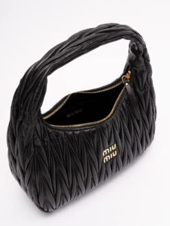 Miu Miu Borsa Hobo `Miu Wander' In Pelle Nappa Matelassé -Negozio Di Abbigliamento Femminile cceb7f93 a477 46f6 b681 afd64e5757cc