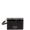 Prada Portacarte In Pelle Spazzolata Con Tracolla 2 Prada Portacarte In Pelle Spazzolata Con Tracolla -Negozio Di Abbigliamento Femminile d2be25e7 c49a 4565 bdc0 9def96d4fce5