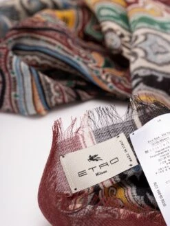 Etro Scialle 'Bombay' 7 Etro Scialle 'Bombay' -Negozio Di Abbigliamento Femminile d5dad9e0 96e1 42b3 a94a 9431adc54fcc