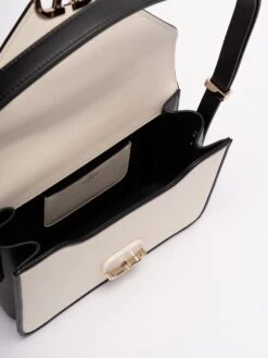 Borsa A Spalla In Pelle 'Valentino Garavani Letter Bag' -Negozio Di Abbigliamento Femminile de2123d6 eeb7 4a9c 99f2 44c97cc36a88