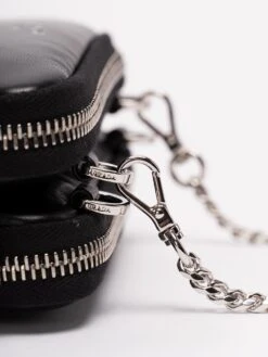 Prada Mini Pouch In Pelle 11 Prada Mini Pouch In Pelle -Negozio Di Abbigliamento Femminile deb9b777 3acd 4950 a658 8dfb1f4515ec