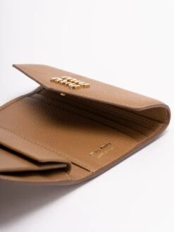 Miu Miu Leather Wallet -Negozio Di Abbigliamento Femminile e3d3ad56 2299 43d4 84c2 954c1568fe58