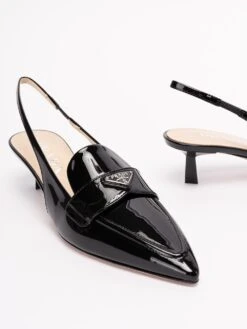Prada Patent Leather Slingback Pumps -Negozio Di Abbigliamento Femminile e5fe3ae4 02aa 4271 be46 498ed3d19b7b