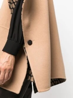 Valentino Mantella 'Toile Iconografe' 11 Valentino Mantella 'Toile Iconografe' -Negozio Di Abbigliamento Femminile e6e116e3 fec4 49ec a59b de3acb7e3fa9