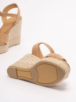 Castañer Espadrillas Con Zeppa `Blaudell/8ED/002' 9 Castañer Espadrillas Con Zeppa `Blaudell/8ED/002' -Negozio Di Abbigliamento Femminile ea4122d3 41cb 4d64 9106 af861d202f4d