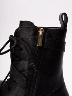 Twin Set Anfibio In Pelle Con Cinturino 'Bikini T' -Negozio Di Abbigliamento Femminile eb101fff 36be 41c3 aea7 b346a439763c