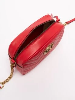 Gucci Borsa A Spalla Piccola "GG Marmont" 11 Gucci Borsa A Spalla Piccola "GG Marmont" -Negozio Di Abbigliamento Femminile f5620ff9 50dd 453a b8b4 fcd791c42dd3