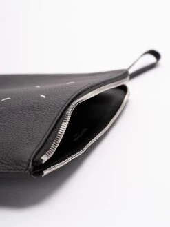 Maison Margiela Pouch Grande 9 Maison Margiela Pouch Grande -Negozio Di Abbigliamento Femminile f7b2b7dd 2b8e 4cd4 b612 973871b83acd