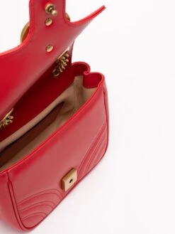 Gucci Mini Borsa Matelassé "GG Marmont" -Negozio Di Abbigliamento Femminile fc28a834 de14 463b 9ca2 dc8367e43e21